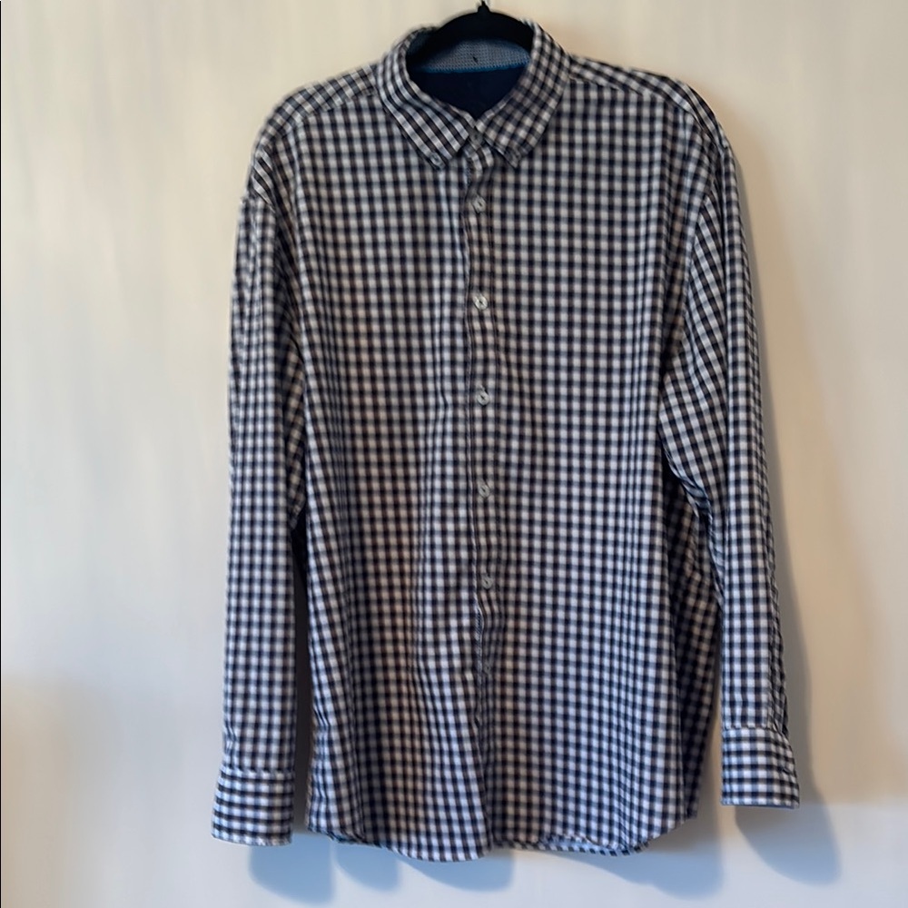 Men's Blue and White Checkered Shirt Non Iron Moisture Wicking Size xl slim fit